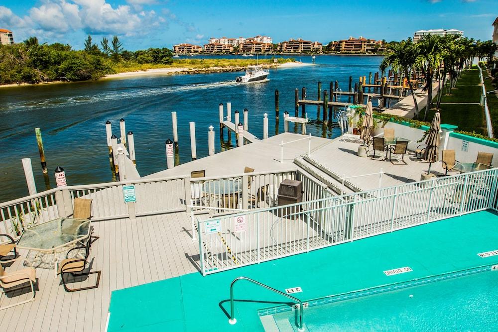 Motel The Boathouse Marco Island Exterior foto
